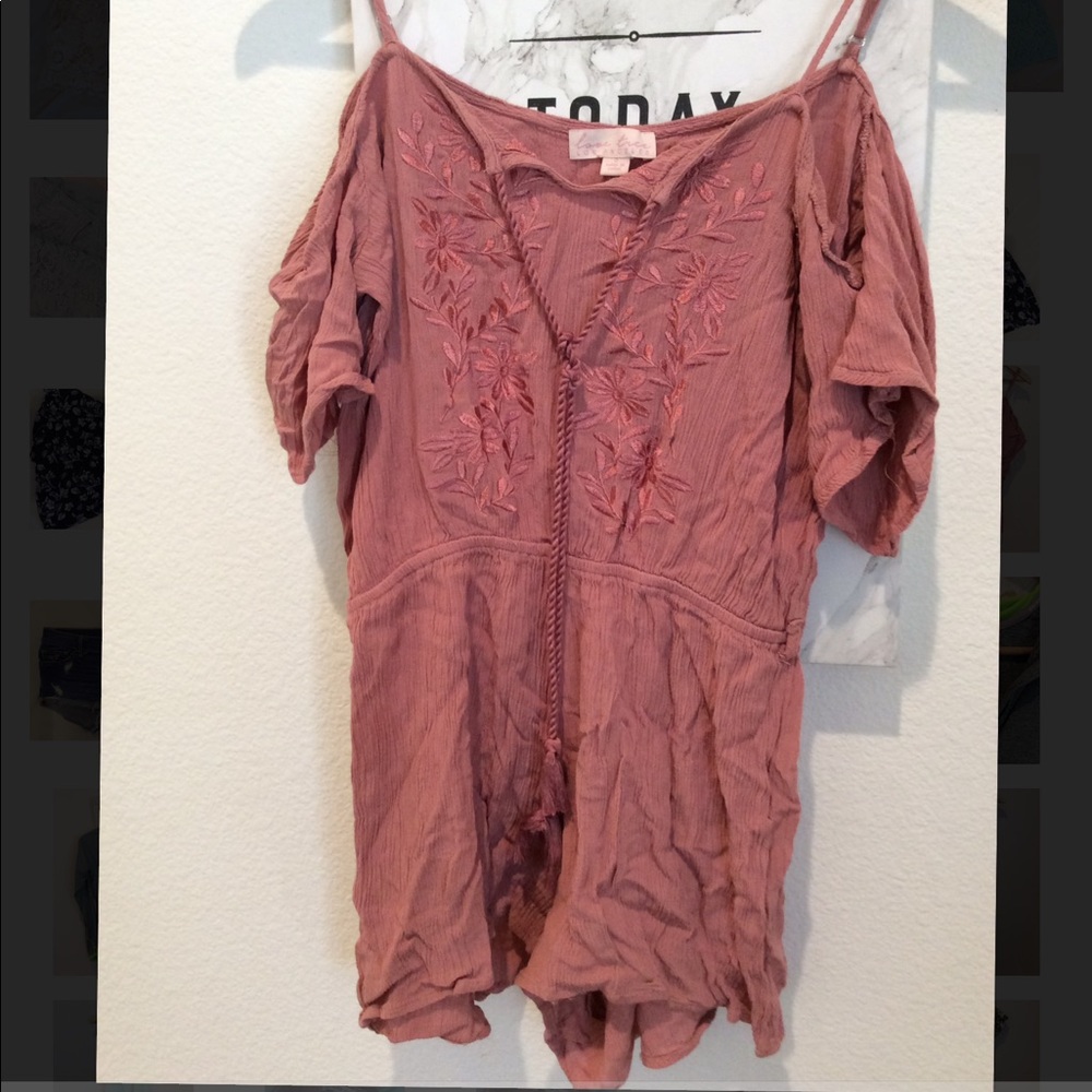 Love tree off the shoulder romper